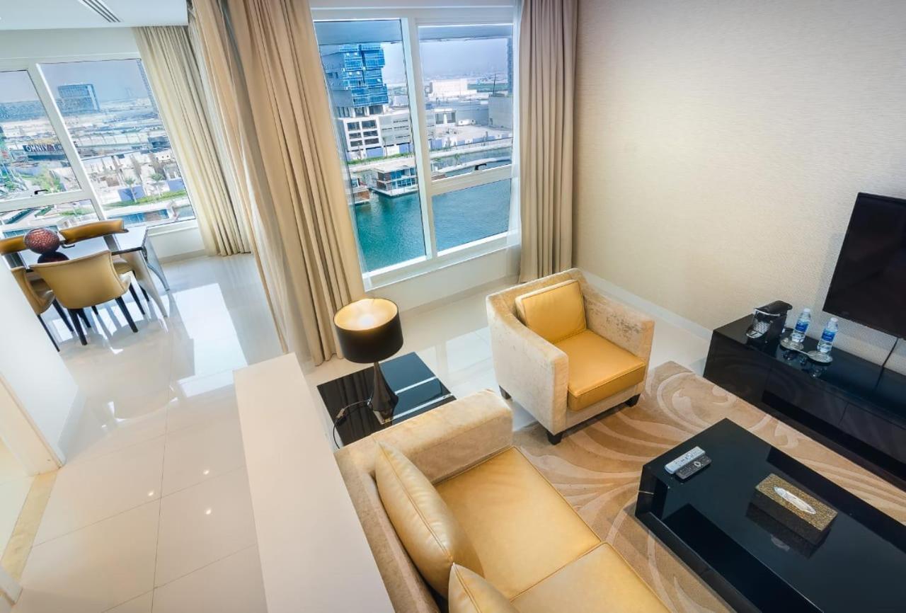 Waterfront Downtown- Damac Maison Canal View Dubai Buitenkant foto