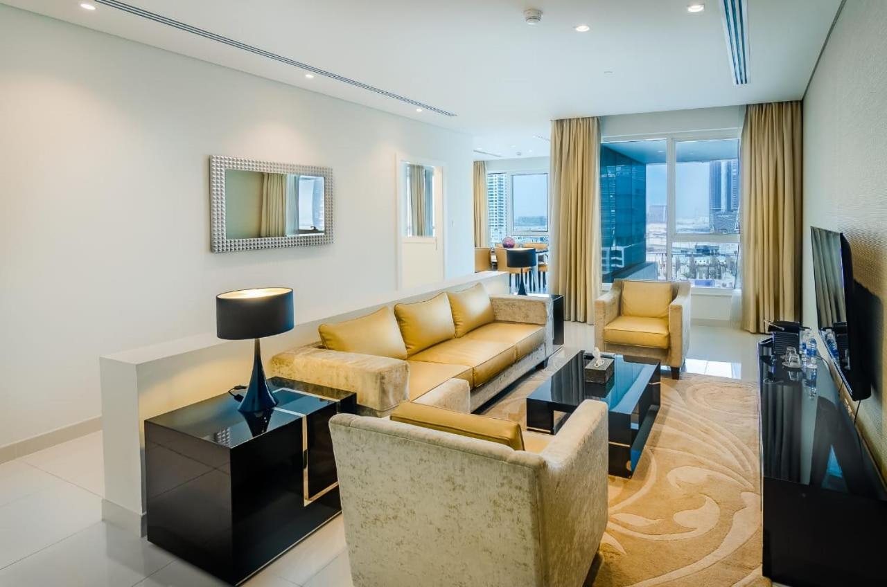 Waterfront Downtown- Damac Maison Canal View Dubai Buitenkant foto