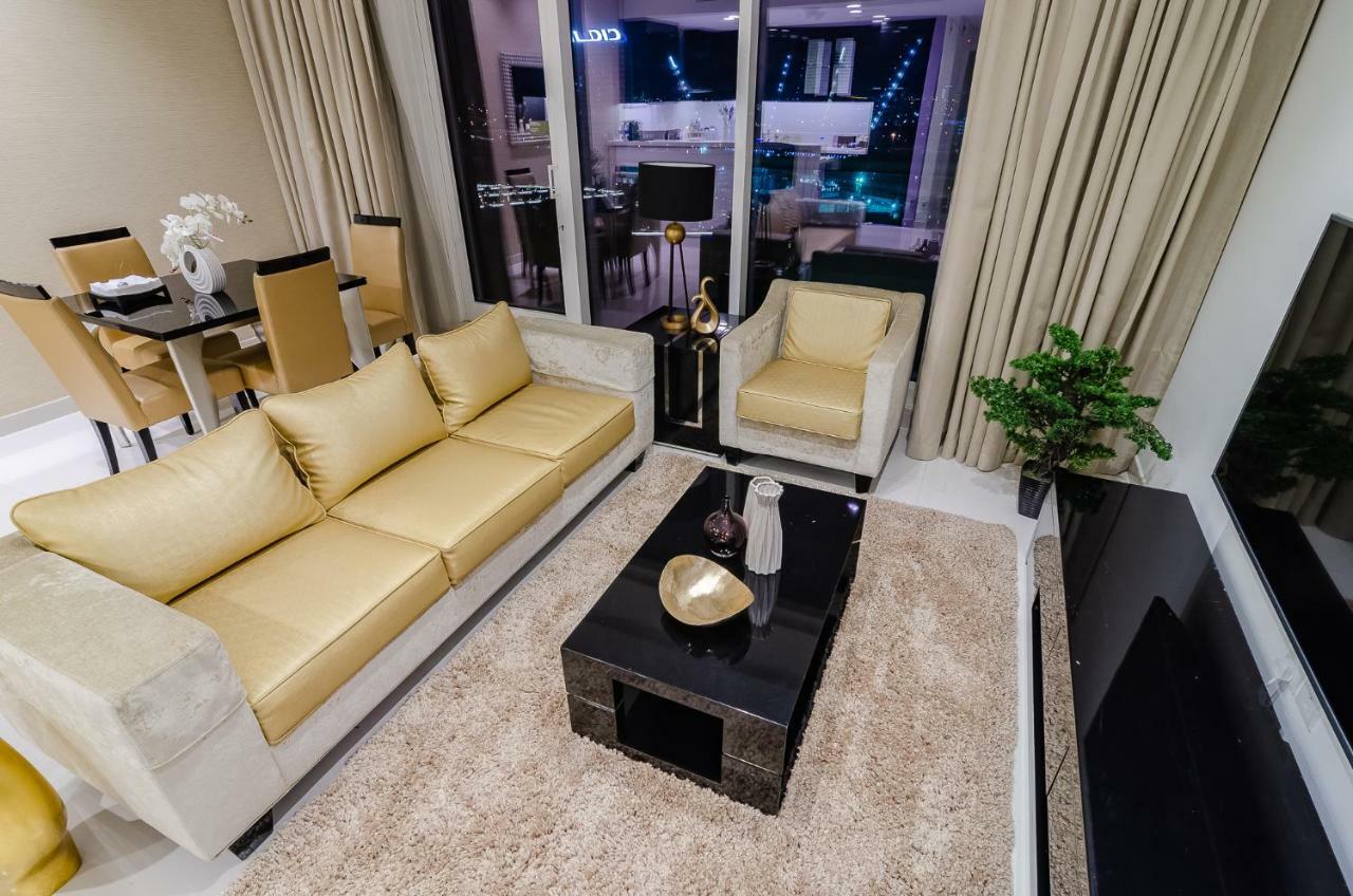Waterfront Downtown- Damac Maison Canal View Dubai Buitenkant foto